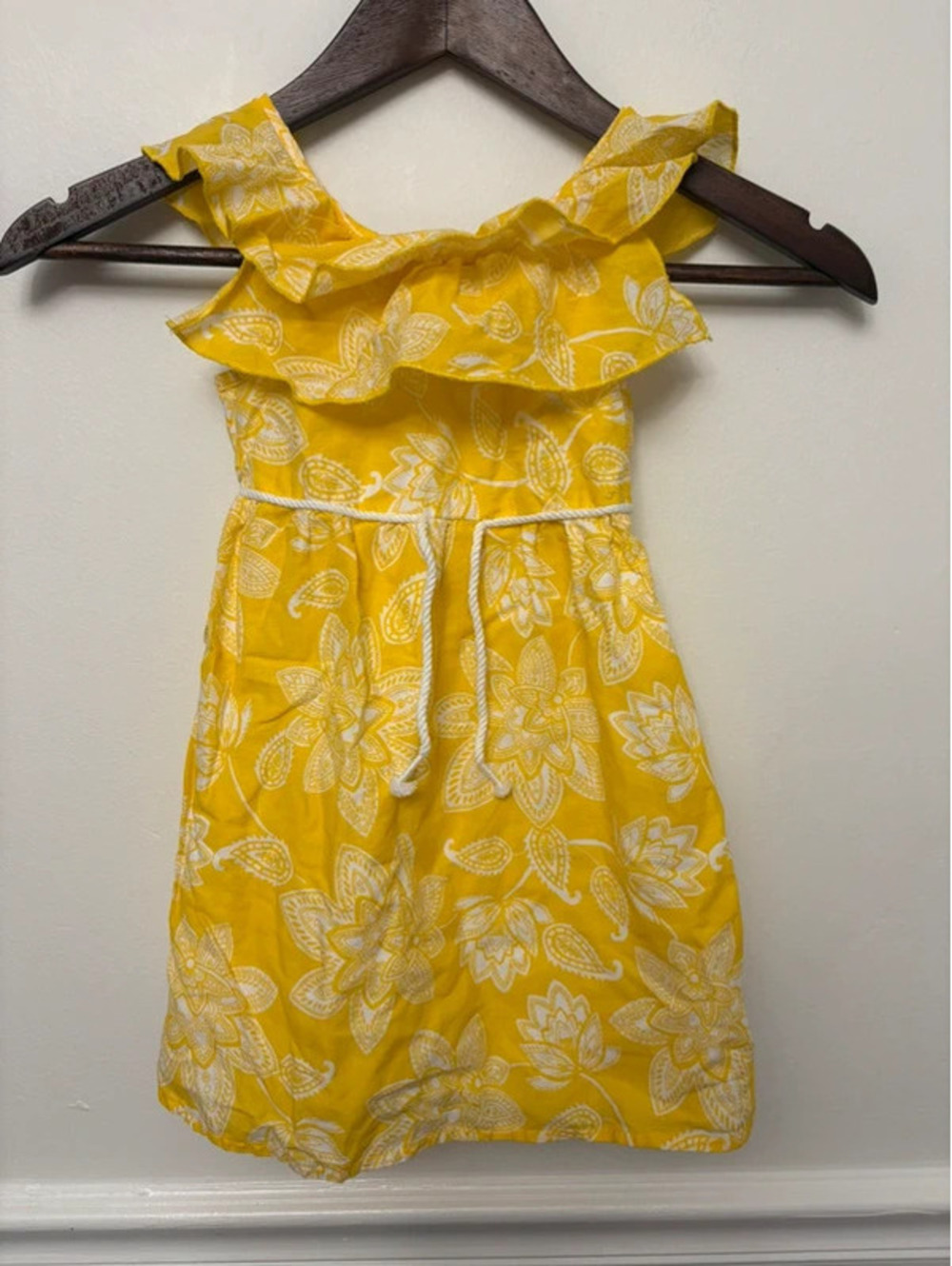 Old Navy Girls Size 3T Yellow Floral Ruffle Summer Dress